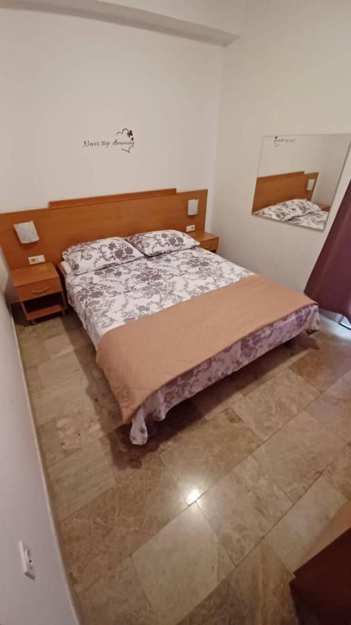 Apartments Senka Orebic Ngoại thất bức ảnh